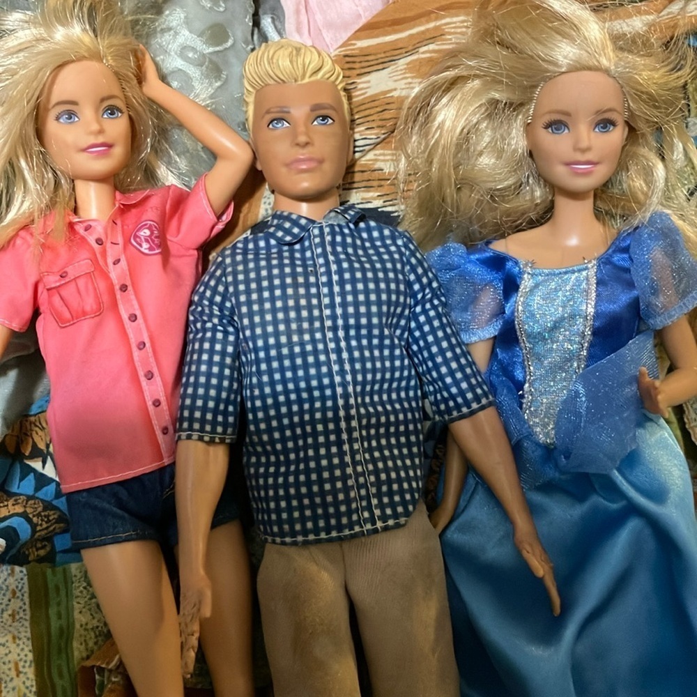 Barbie & Ken dolls 2014 2012 2015 with outfits all three in the set